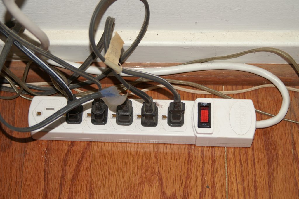 How to use power strips safely Gary Houston Electric Company, Inc.